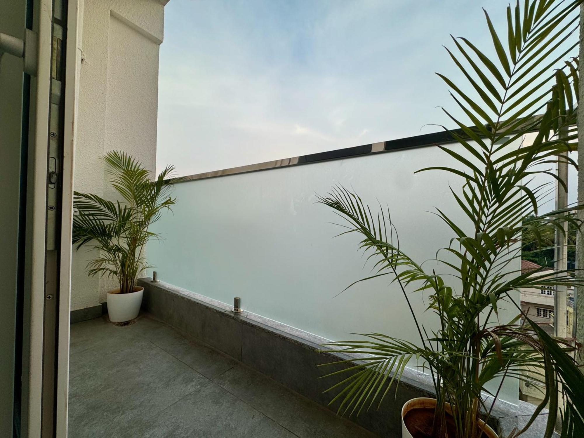 Truelife Whitefield - Premium 1 Bhk Apartments - Prime Location - Easy Access To Main Rd - Metro - Itpl - Fast Wifi - Kitchen - Smart Tv - Power Backup - Park - Garden Views Bangalore Exterior photo